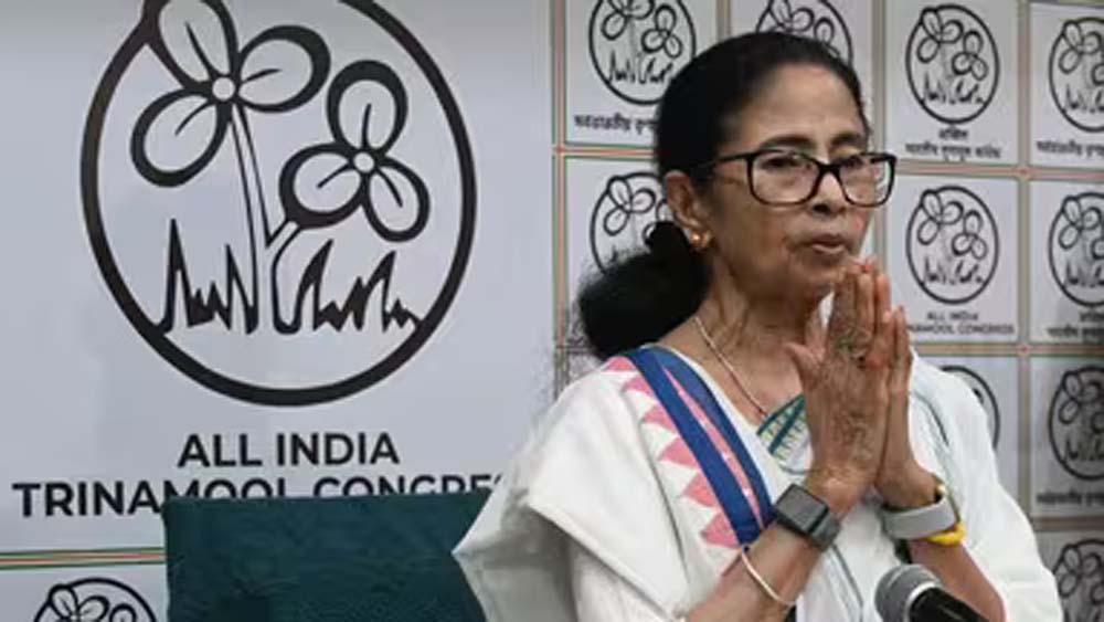 ममता बनर्जी का मास्टरस्ट्रोक: महिलाओं और बेरोजगारों को मासिक भत्ता, जानें 10 बड़े वादे ममता बनर्जी का मास्टरस्ट्रोक: महिलाओं और बेरोजगारों को मासिक भत्ता, जानें 10 बड़े वादे