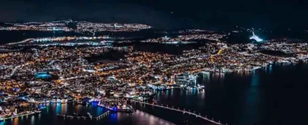 40 मिनट की रात वाला अनोखा देश: जहां आधी रात में भी चमकता है सूरज