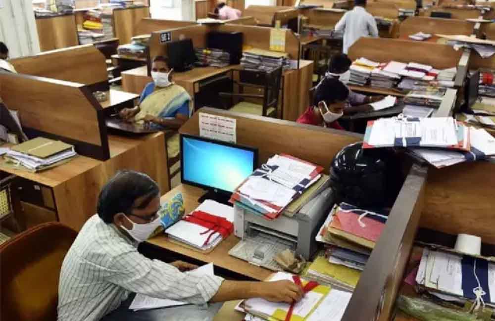 एमपी में कर्मचारियों के लिए 3 माह की ट्रेनिंग अनिवार्य, नहीं मानी शर्त तो भरना होगा ₹5000 का जुर्माना