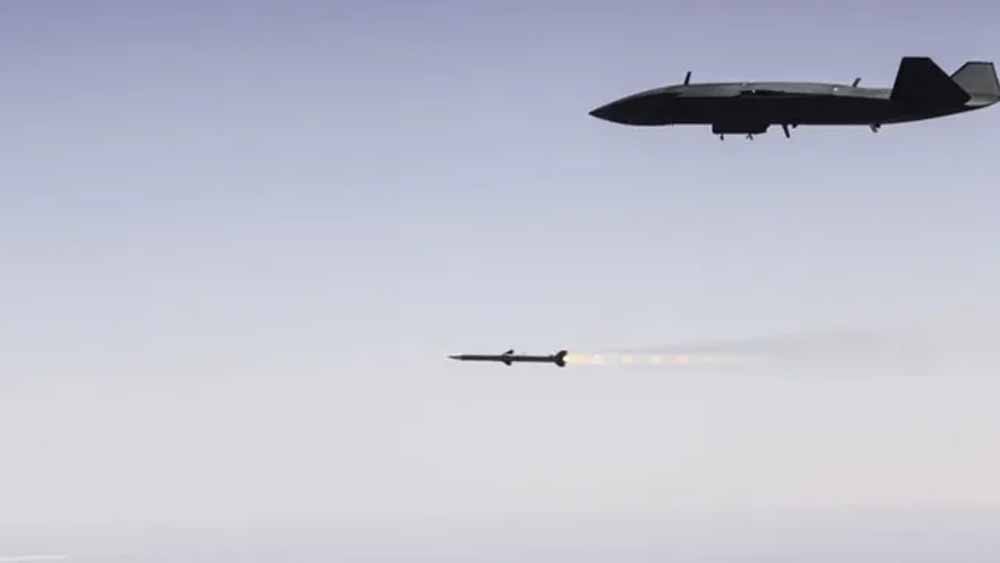 मिसाइल और ड्रोन खतरे के बीच चुनौतीपूर्ण विमान यात्रा, पायलटों की कड़ी मेहनत