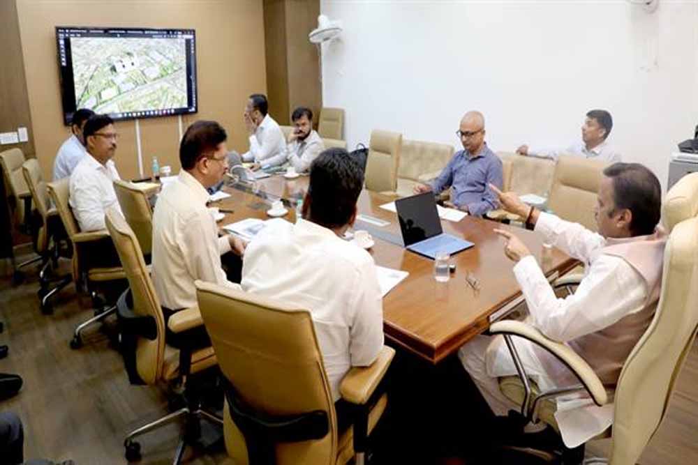 एमजीएम इंदौर में नवीन अत्याधुनिक चिकित्सालय भवन क्षेत्र की चिकित्सा सेवाओं को करेगा सुदृढ़ : उप मुख्यमंत्री शुक्ल