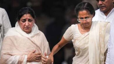 बारामती उपचुनाव में बड़ा फैसला: सुप्रिया सुले ने सुनेत्रा पवार के खिलाफ नहीं उतारा उम्मीदवार