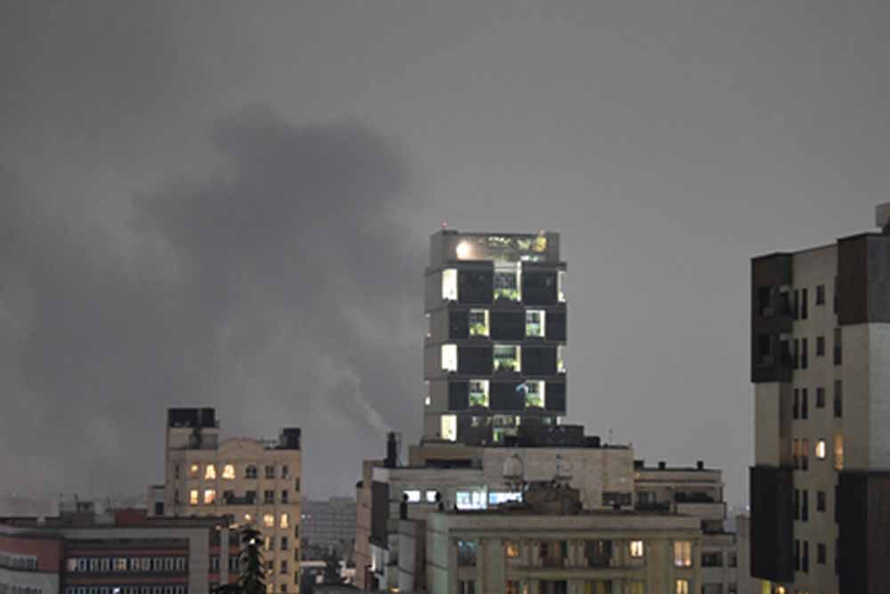 ईरान सीमा पार करने से पहले भारतीय दूतावास की सख्त चेतावनी, कहा– पहले हमसे संपर्क करें