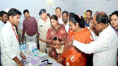 प्रभारी मंत्री उइके ने सरई में मल्टीस्पेशियलिटी मेगा स्वास्थ्य शिविर का किया अवलोकन प्रभारी मंत्री उइके ने सरई में मल्टीस्पेशियलिटी मेगा स्वास्थ्य शिविर का किया अवलोकन