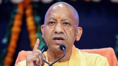 घबराहट में सिलेंडर और ईंधन न खरीदें, CM योगी का संदेश – अफवाहों से बचें, सप्लाई पूरी तरह सामान्य घबराहट में सिलेंडर और ईंधन न खरीदें, CM योगी का संदेश – अफवाहों से बचें, सप्लाई पूरी तरह सामान्य