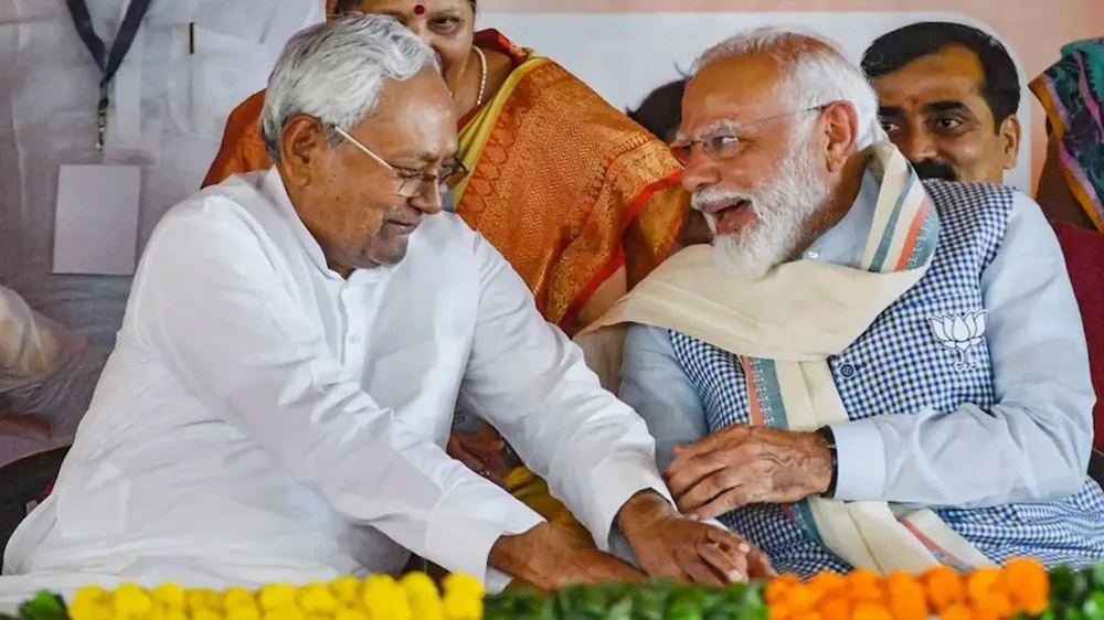 राज्यसभा जाएंगे नीतीश कुमार, बिहार में बीजेपी चलाएगी सत्ता की स्टेयरिंग, कांग्रेस के बागी विधायकों पर टिकी नजरें राज्यसभा जाएंगे नीतीश कुमार, बिहार में बीजेपी चलाएगी सत्ता की स्टेयरिंग, कांग्रेस के बागी विधायकों पर टिकी नजरें