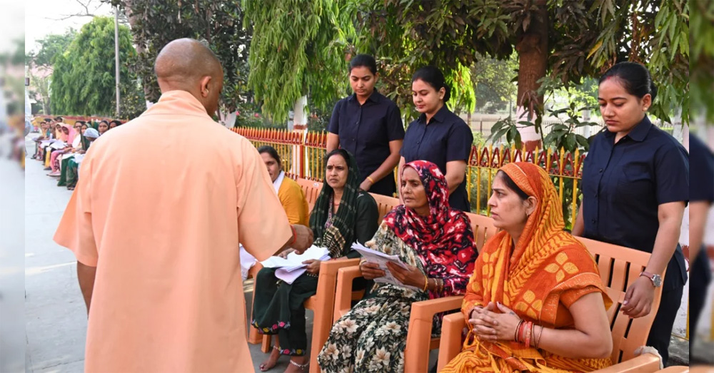 विशेष टीम गठित कर हो जमीनी विवादों का निस्तारण : मुख्यमंत्री