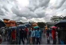 यूपी के 51 जिलों में बारिश और बिजली का अलर्ट, प्रयागराज समेत कई शहरों में आंधी की चेतावनी