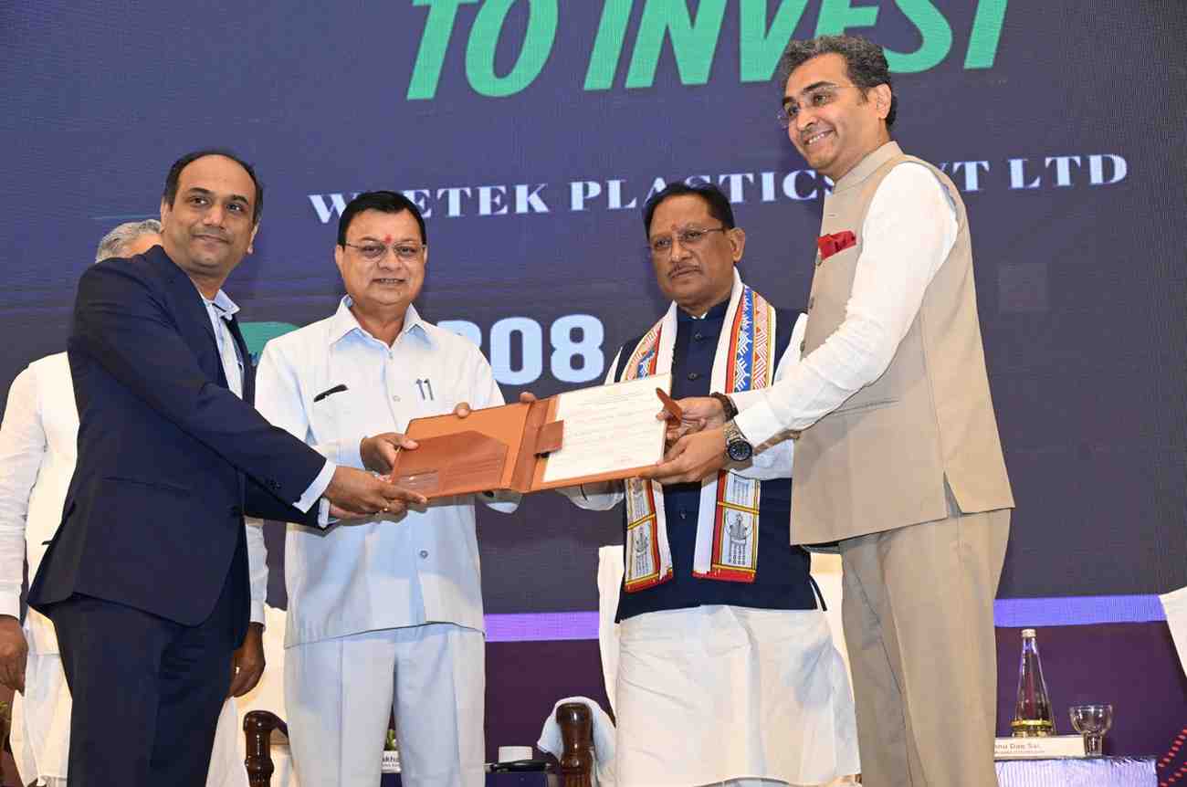 उद्योग और श्रम विभाग के आपसी समन्वय से संवर रहा है छत्तीसगढ़