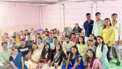 श्री शंकराचार्य प्रोफेशनल यूनिवर्सिटी के शिक्षक एवं विद्यार्थियों ने ‘फील परमार्थम’ में बांटी खुशियां