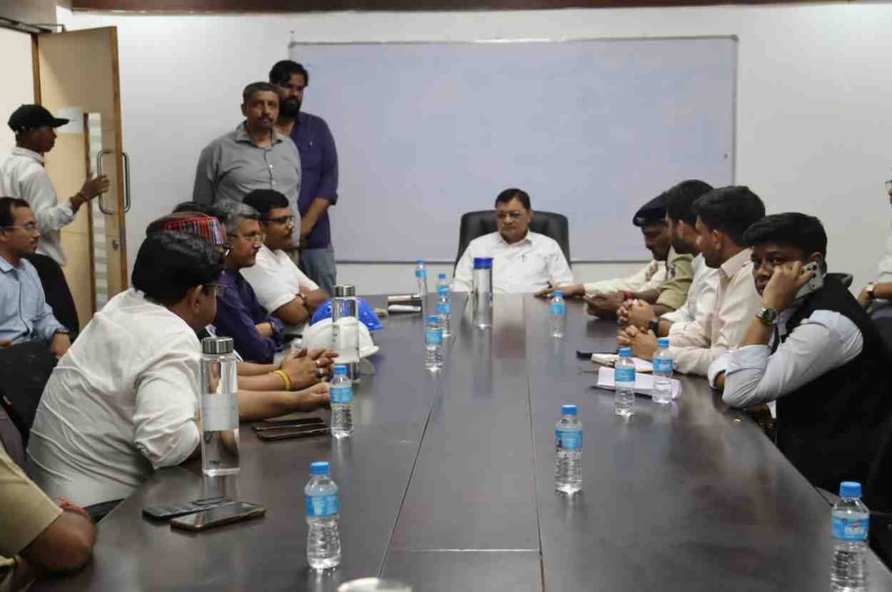 उद्योग एवं सार्वजनिक उपक्रम मंत्री लखनलाल देवांगन ने किया वेदांता पावर प्लांट के घटनास्थल का निरीक्षण, तकनीकी पहलुओं की जाँच एवं एफआईआर दर्ज करने के दिए निर्देश