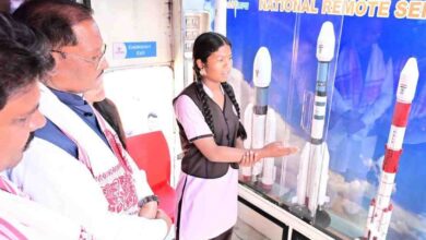 “स्पेस ऑन व्हील्स” बना जशपुर के बच्चों के लिए अंतरिक्ष ज्ञान का चलता-फिरता विद्यालय