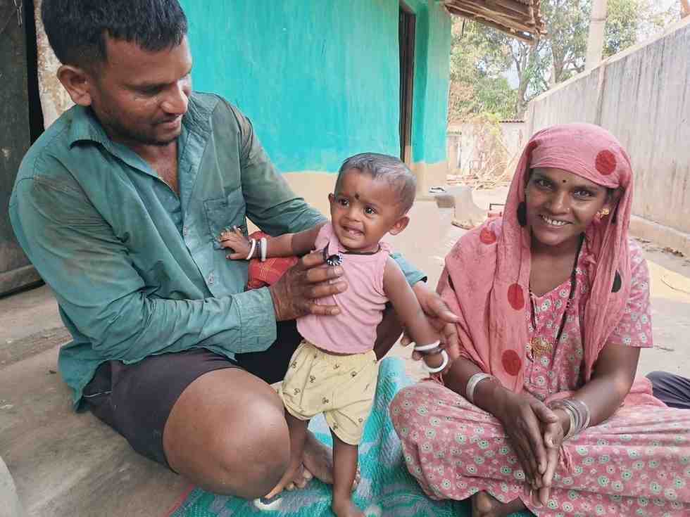 अबूझमाड़ की पारुल को मिली नई ज़िंदगी : प्रोजेक्ट धड़कन बनी नन्ही धड़कनों का सहारा