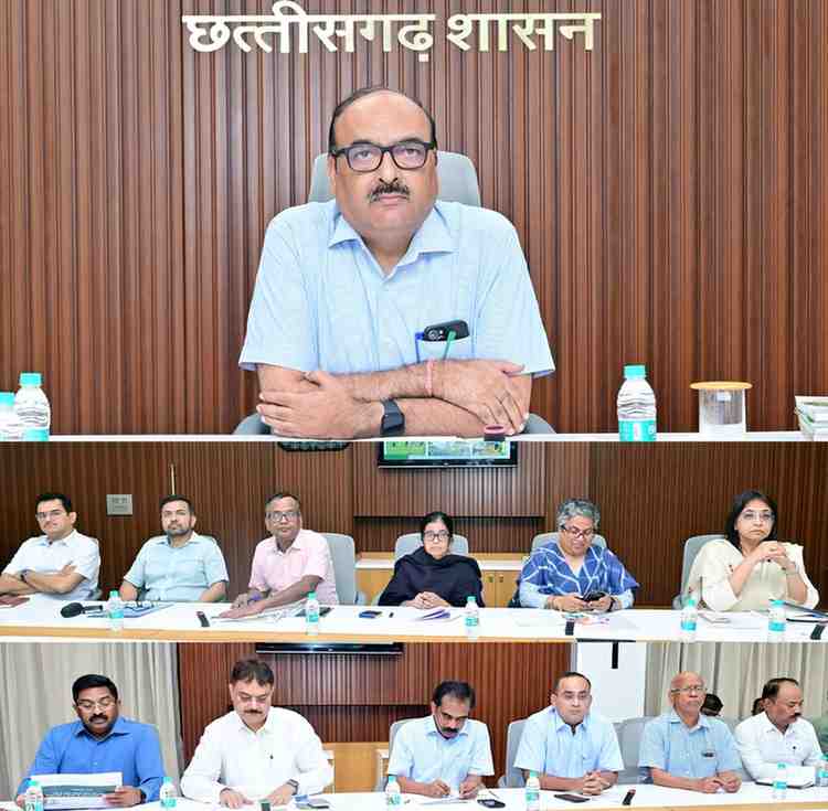 ग्रामीण क्षेत्रों को जलवायु परिवर्तन के अनुकूल बनाने और ग्राम पंचायतवार कार्ययोजना बनाएं-मुख्य सचिव  विकासशील