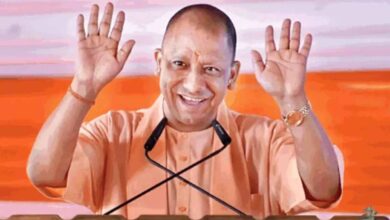 यूपी सरकार का बड़ा कदम: श्रमिकों को मिलेगा कैशलेस इलाज और सस्ती हॉस्टल सुविधा यूपी सरकार का बड़ा कदम: श्रमिकों को मिलेगा कैशलेस इलाज और सस्ती हॉस्टल सुविधा