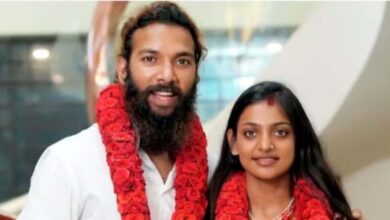 मोनालिसा की शादी में बड़ा फर्जीवाड़ा, फरमान पर पॉक्सो एक्ट के तहत मुकदमा; कुंभ गर्ल की उम्र छिपाने पर MP-केरल के DGP को दिल्ली तलब