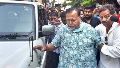 पश्चिम बंगाल के पूर्व मंत्री पार्थ चटर्जी के घर ED की रेड, SSC घोटाले में एक्शन