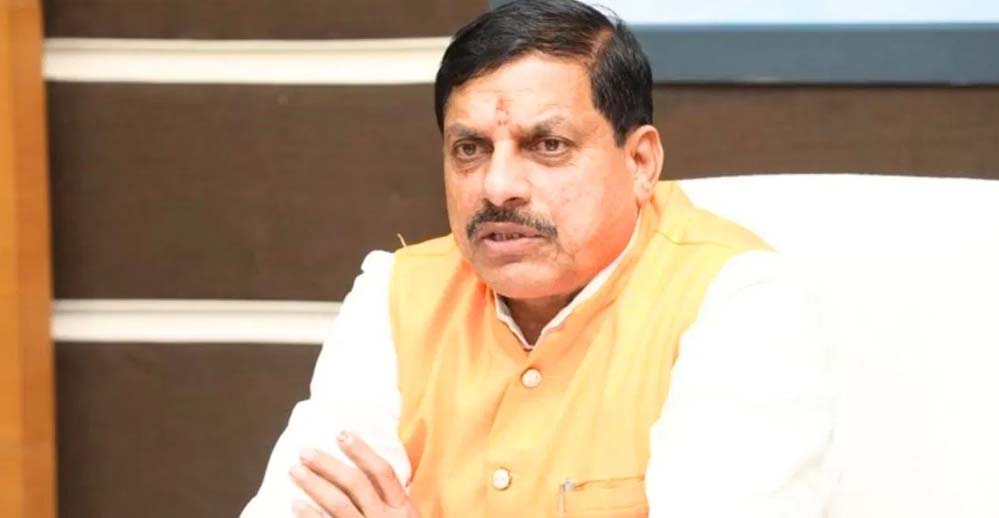 इस्तीफा दे पूरी प्रदेश कांग्रेस… वंदे मातरम के अपमान पर भड़के CM यादव