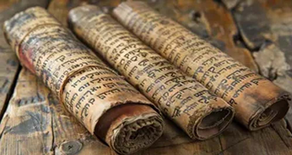 पांडुलिपि संरक्षण में आगे आएँ : मुख्यमंत्री विष्णुदेव साय का प्रदेशवासियों से आह्वान पांडुलिपि संरक्षण में आगे आएँ : मुख्यमंत्री विष्णुदेव साय का प्रदेशवासियों से आह्वान