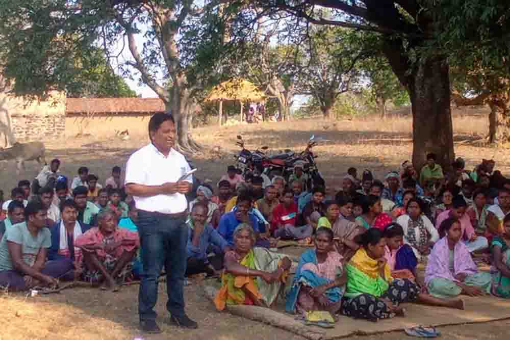 चाईबासा में कोल्हान रक्षा संघ का हुंकार, अरबों का खनिज देने वाला सारंडा अब भी सुविधाओं का प्यासा