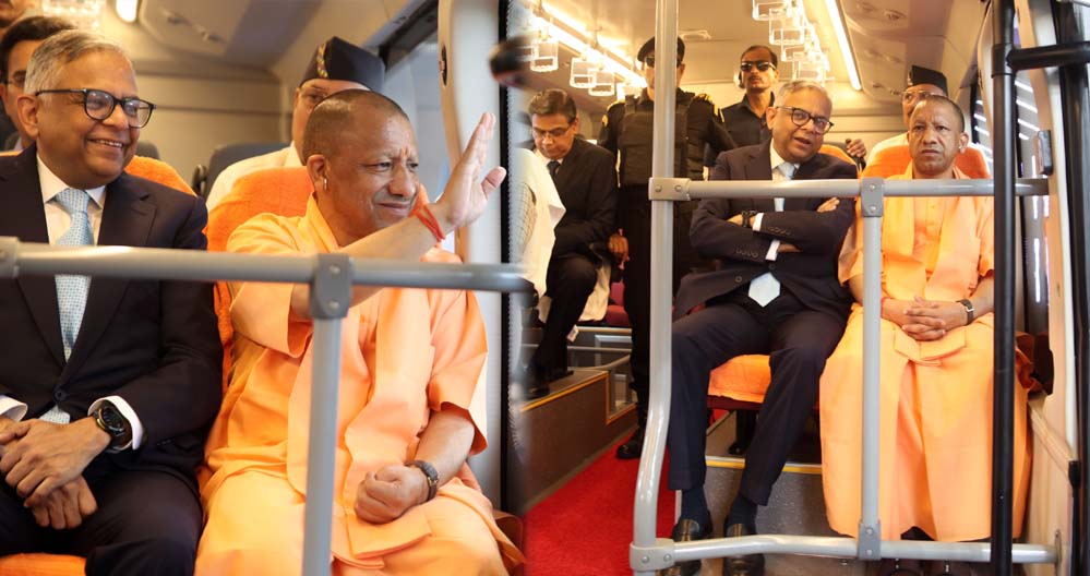 किसी भी स्थिति में बाहरी तत्वों को समूह या प्लांट के आंतरिक मामलों में हस्तक्षेप की अनुमति नहीं: सीएम योगी किसी भी स्थिति में बाहरी तत्वों को समूह या प्लांट के आंतरिक मामलों में हस्तक्षेप की अनुमति नहीं: सीएम योगी