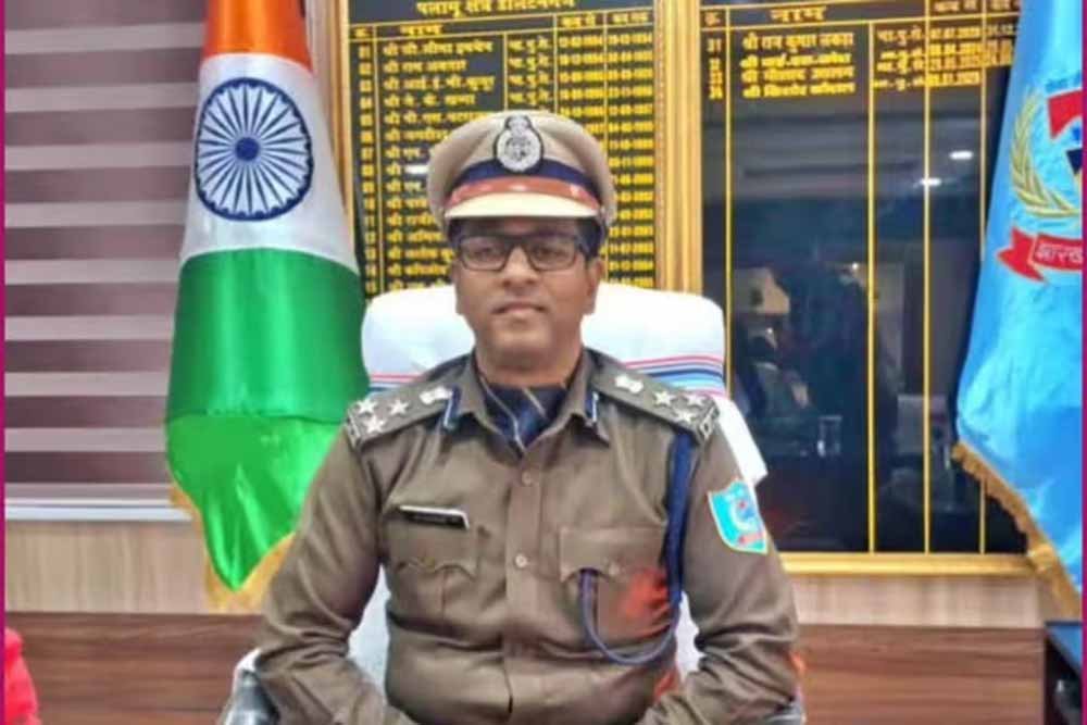 झारखंड पुलिस का बड़ा एक्शन,गढ़वा में भू-माफियाओं पर मिशन मोड कार्रवाई शुरू झारखंड पुलिस का बड़ा एक्शन,गढ़वा में भू-माफियाओं पर मिशन मोड कार्रवाई शुरू