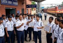 रामगढ़ में लोको पायलटों का हल्लाबोल, कॉशन पेपर की अव्यावहारिक व्यवस्था के खिलाफ पतरातू में जोरदार प्रदर्शन