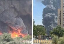 लखनऊ के बाद गाजियाबाद के इंदिरापुरम में भीषण आग, काले धुएं से आसमान भर गया