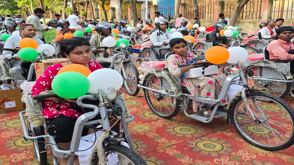 एमसीबी : जिला प्रशासन की त्वरित संवेदनशीलता : दिव्यांग रामकृपाल को तत्काल मिली मोटराइज्ड ट्राईसाइकिल एमसीबी : जिला प्रशासन की त्वरित संवेदनशीलता : दिव्यांग रामकृपाल को तत्काल मिली मोटराइज्ड ट्राईसाइकिल