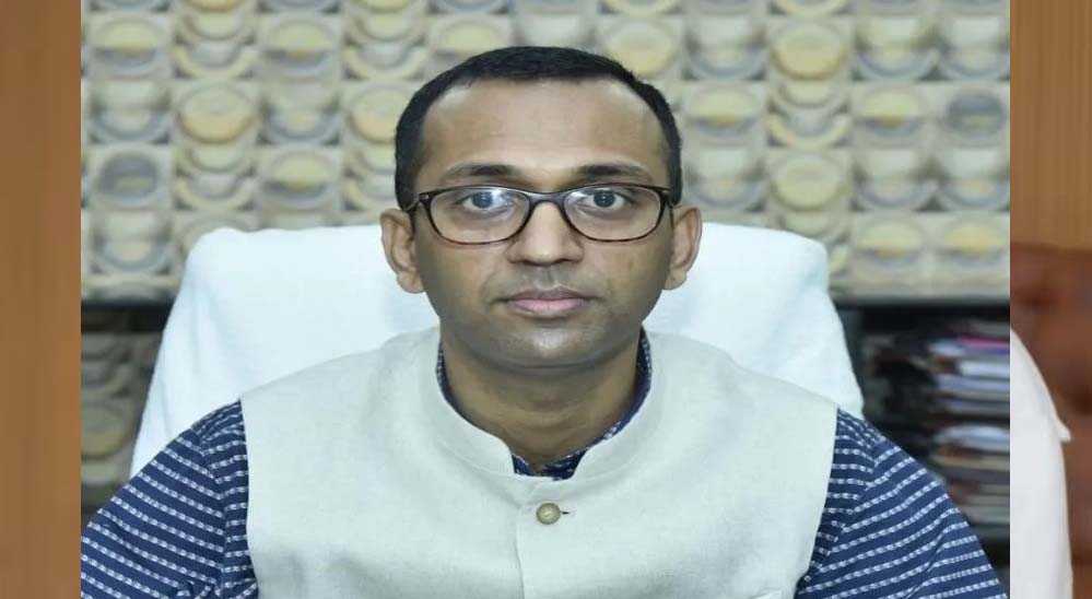 अम्बिकापुर : कलेक्टर ने ली जिला स्तरीय स्वास्थ्य विभाग की समीक्षा बैठक