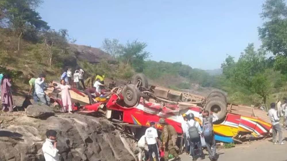 उधमपुर में बड़ा बस हादसा, 15 की मौत; मौतों का आंकड़ा बढ़ने की आशंका उधमपुर में बड़ा बस हादसा, 15 की मौत; मौतों का आंकड़ा बढ़ने की आशंका