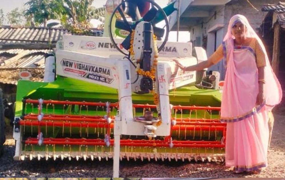 इंदौर की किसान दीदी ने जगाई पराली नहीं जलाने की अलख, 600 बीघा खेत बचाए