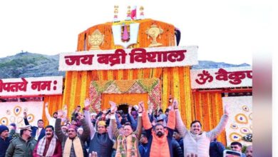 वैदिक मंत्रोच्चार के साथ खुले बद्रीनाथ के द्वार, जयकारों से गूंज उठा पूरा धाम
