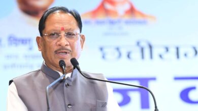 मुख्यमंत्री विष्णु देव साय ने हज यात्रियों को वितरित किया फर्स्ट एड किट: सफल हज यात्रा के लिए शुभकामना देकर यात्रियों का किया स्वागत