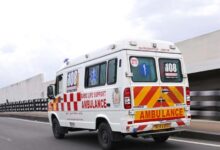 दूरस्थ बिनागुंडा गांव से मरीज को कठिन हालात में पहुंचाया गया अस्पताल