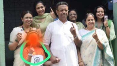 TMC नेता कौन, जिसने नाबालिग से डलवाए वोट? अंगुली पर स्याही के निशान पर मचा बवाल