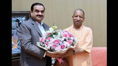 सीएम योगी से मिले गौतम अडाणी, डेढ़ घंटे में निवेश और बड़े प्रोजेक्ट्स पर चर्चा, अयोध्या में रामलला के दर्शन किए