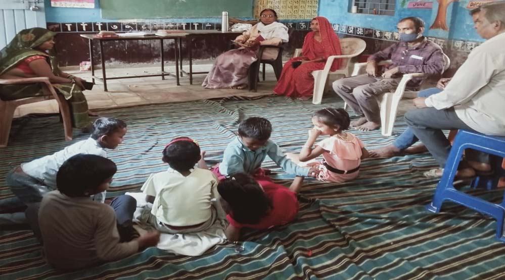 स्कूल चलें हम अभियान के तहत आयोजित हुए सांस्कृतिक, खेल एवं हार के आगे जीत कार्यक्रम स्कूल चलें हम अभियान के तहत आयोजित हुए सांस्कृतिक, खेल एवं हार के आगे जीत कार्यक्रम