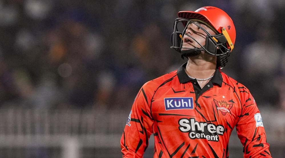 KKR vs SRH मैच में अभिषेक शर्मा के ‘अश्लील शब्द’, BCCI ने दी सख्त सजा