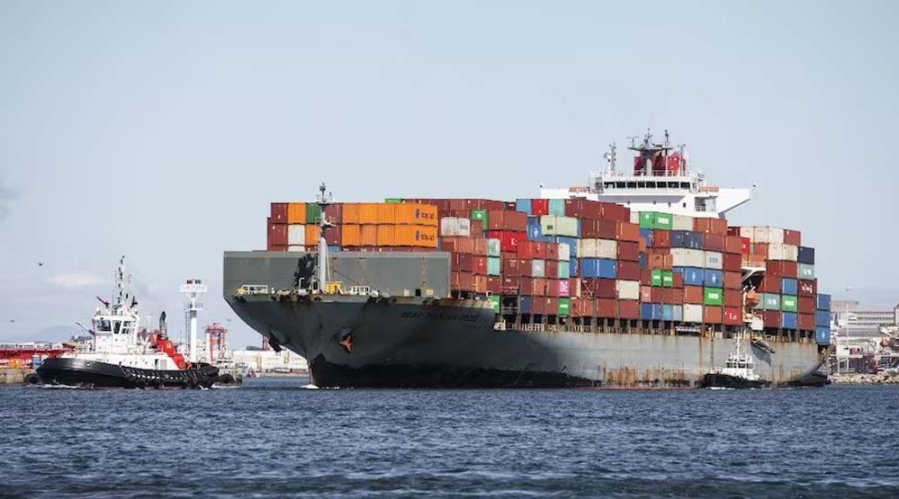 समंदर में नया टकराव! चीन और अमेरिका का सामना, जहाज रोकने को लेकर बढ़ी तनातनी