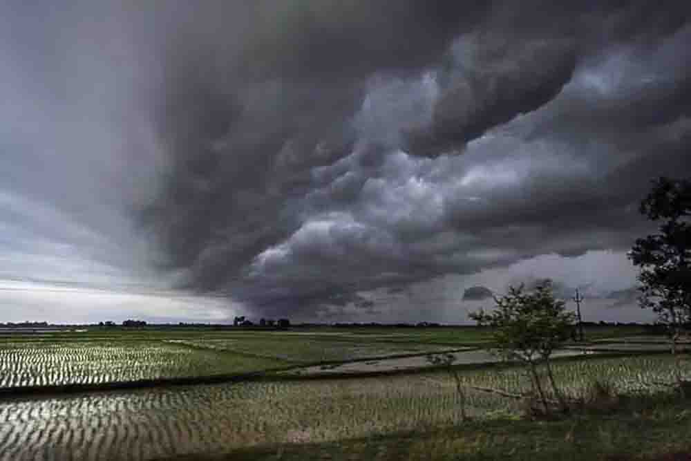 झारखंड में मौसम का मिजाज बदला, रांची समेत 13 जिलों में बारिश और वज्रपात का ‘येलो अलर्ट’ जारी