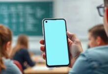 स्कूल में फोन ले जाना पड़ेगा महंगा, बच्चों की पढ़ाई और दिमाग पर असर, दुनिया भर में बढ़ा बैन