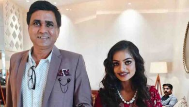 महाकुंभ वायरल गर्ल मोनालिसा की शादी पर NHRC का एक्शन, डायरेक्टर सनोज मिश्रा बोले- ‘जिहादी जाएगा जेल’