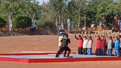 भोपाल में लाल परेड ग्राउंड पर NSG कमांडो ने दिखाया पावर शॉ