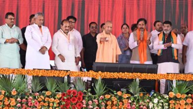 पहले आजमगढ़ के नाम पर लोग होटल में कमरा नहीं देते थे, आज आपका स्वागत होगा: सीएम योगी पहले आजमगढ़ के नाम पर लोग होटल में कमरा नहीं देते थे, आज आपका स्वागत होगा: सीएम योगी