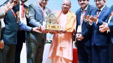 सीएम योगी, स्मार्टफोन की लत बनी बीमारी, हार्ट अटैक का बढ़ा खतरा