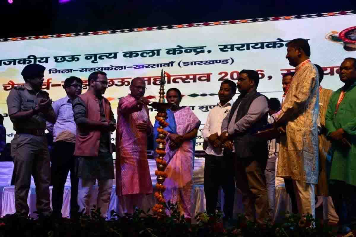 सरायकेला में चैत्र पर्व सह छऊ महोत्सव 2026 का भव्य आगाज