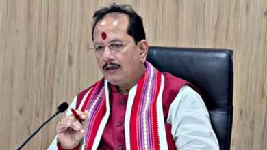 विजय सिन्हा का बयान—’सीएम पद की दौड़ में नहीं, NDA में सभी नेता बराबर’