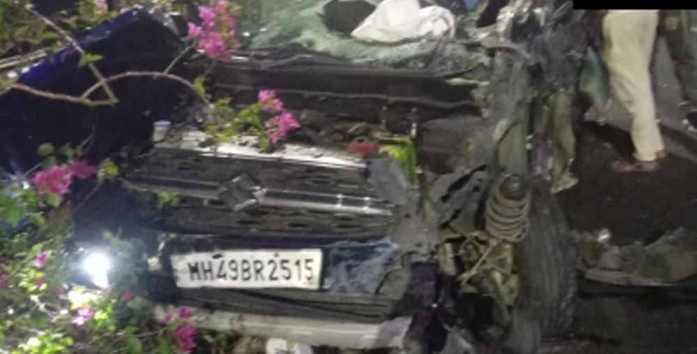 इटारसी फोरलेन पर मौत की रफ्तार: 130 की स्पीड से ट्राले में घुसी कार, दो युवकों की मौके पर मौत