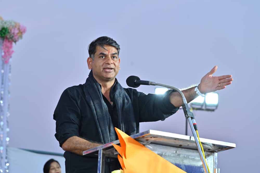 यूथ फेस्ट-2026: सौरभ द्विवेदी का मंत्र—फिट रहें, पॉजिटिव सोचें, परिवार संग आगे बढ़ें यूथ फेस्ट-2026: सौरभ द्विवेदी का मंत्र—फिट रहें, पॉजिटिव सोचें, परिवार संग आगे बढ़ें